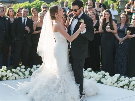 Eminems Daughter Hailie Jade Gets Married, Shares Dance with。